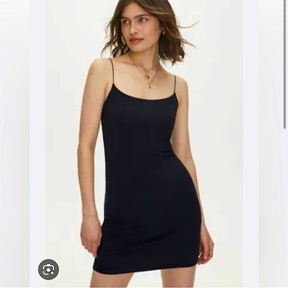 Aritzia / Wilfred Free Tiny Dress in BLACK, Size Medium - Picture 2 of 11